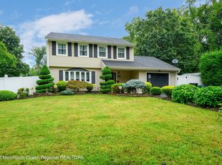 34 Charles St, Aberdeen, NJ 07747