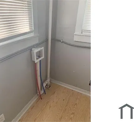 3218 Alpine St SW — Photo 4