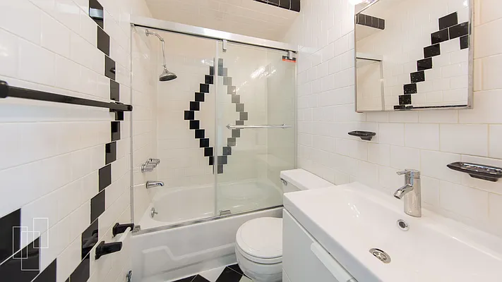 Rented by Garfield Realty  | media 19