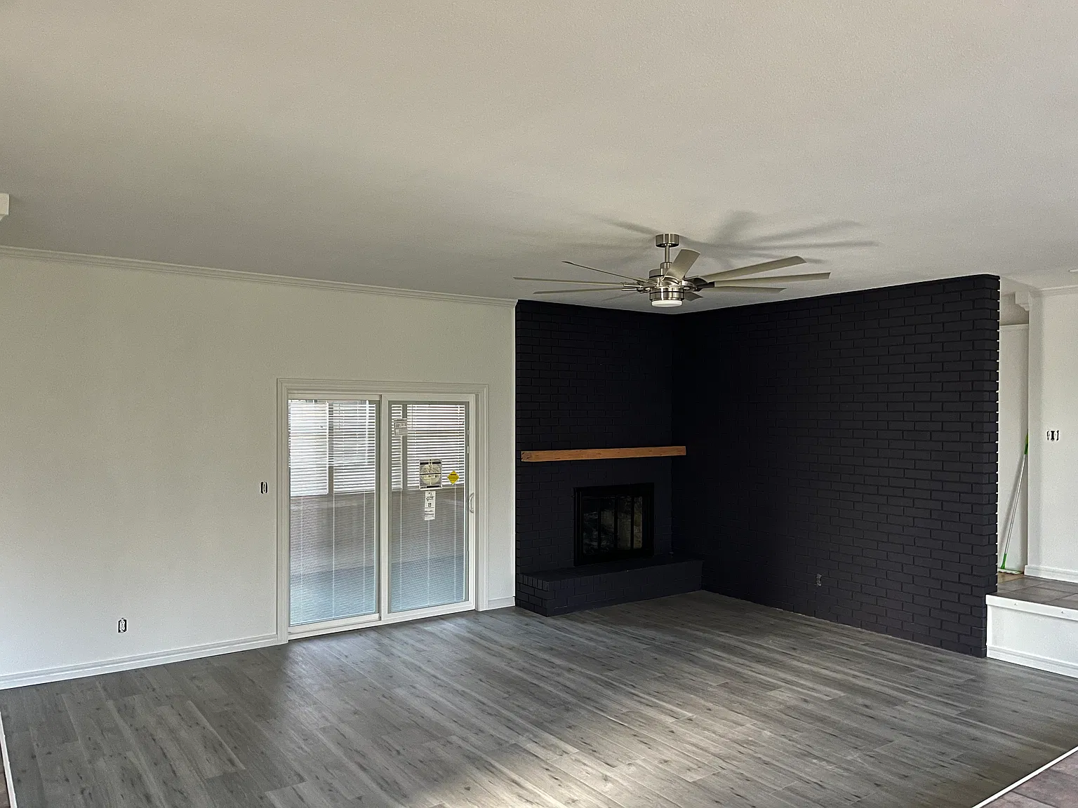 3 bed, 1899 sqft, $2,000 — Photo 3