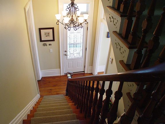 2nd image of 1033 Washington Ave