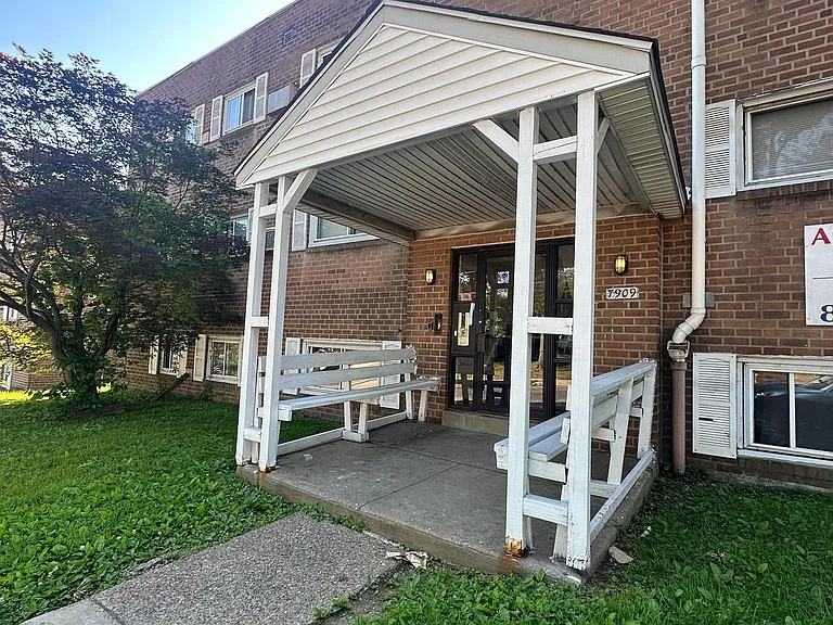 7909 Dungan Rd #4B — Photo 1