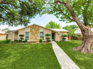 709 S Spring Creek Dr, Richardson, TX 75081