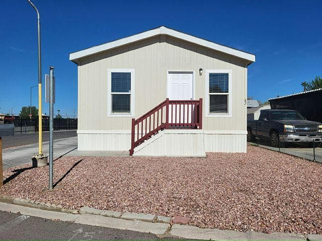 1st image of 3642 Boulder Hwy Trailer 87