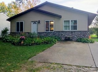 9143 Half Acre Dr, White Lake, MI