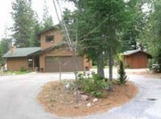 204 Sunrise Dr, Mount Shasta, CA