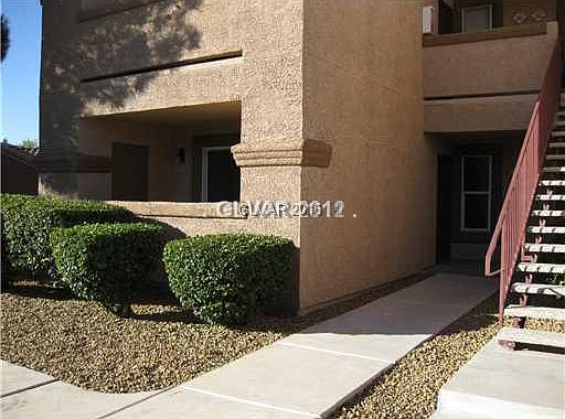 2nd image of 1150 N Buffalo Dr APT 1081