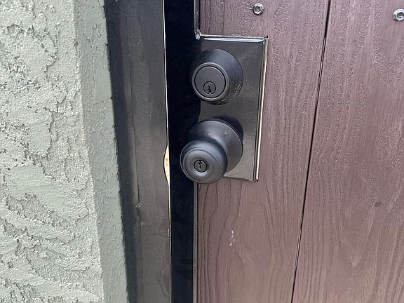 3rd image of 5403 W SHEENA Drive