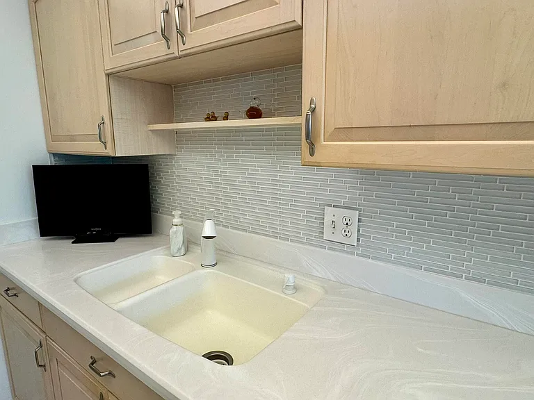 799 Jeffery St #4100 — Photo 9