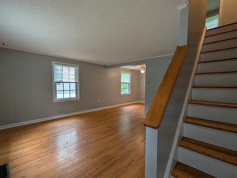 Diamond Ridge Apartments — Photo 2