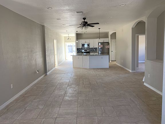 3rd image of 7827 Mount Latona Dr