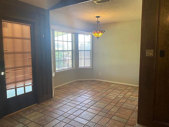 5th image of 1220 Mimosa Cir