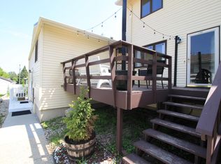 1705 1st St SW, Minot, ND 58701