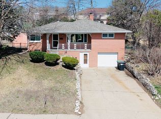 4226 Monroe St, Omaha, NE 68107