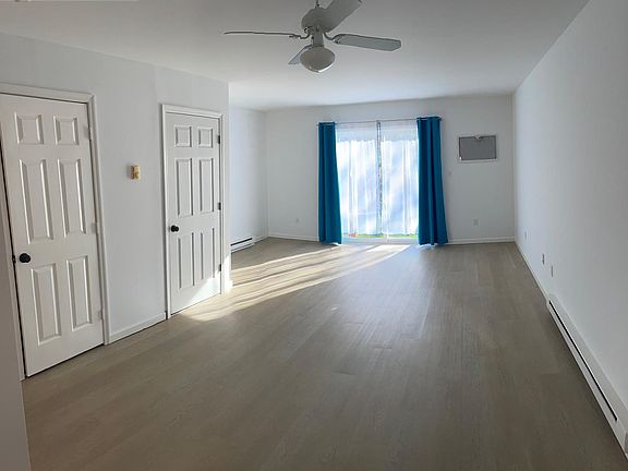 4th image of 333 Race St