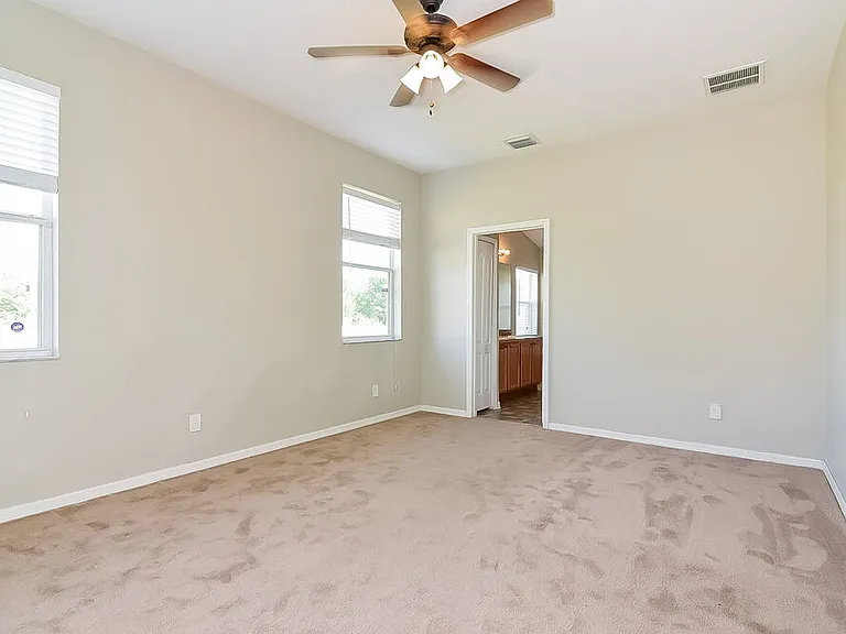 9252 Zincoe Ln — Photo 7