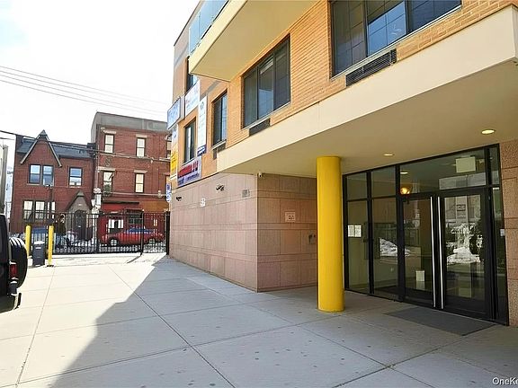 4th image of 311 Saint Nicholas Avenue #3H