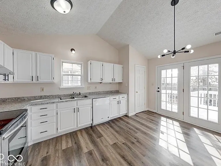 7621 Orchard Village Dr — Photo 7