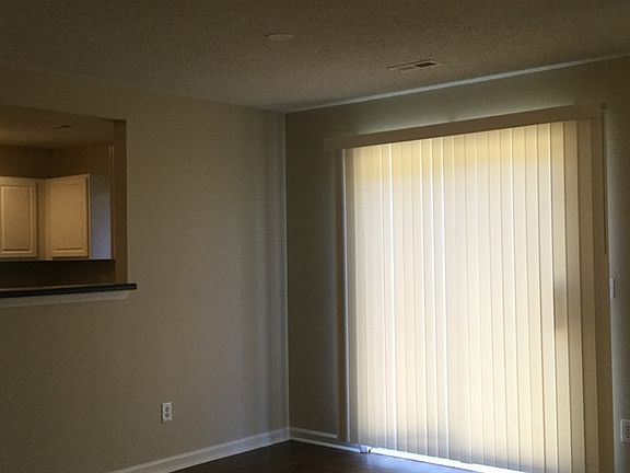 5th image of 103 Bay Hill Dr