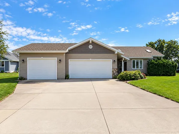 3105 Eagle Ln, Columbus, NE 68601