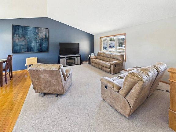 4th image of 24605 140th St NW