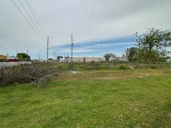 107 Gasquet Ln, Venice, LA 70091