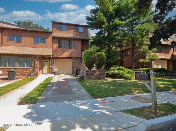 65 Alan Loop, Staten Island, NY 10304
