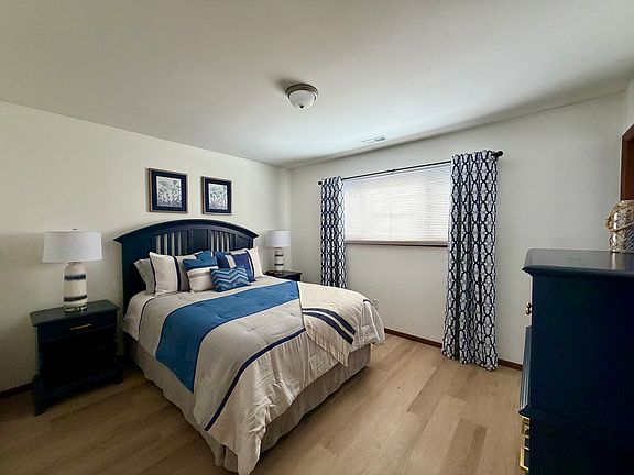 3rd image of 412 S Harvey Dr #7