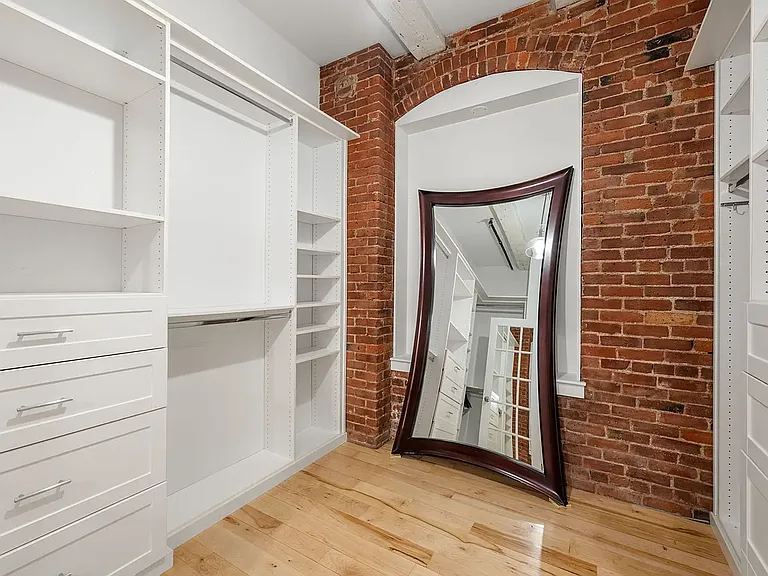 21 Wormwood St #315 — Photo 11