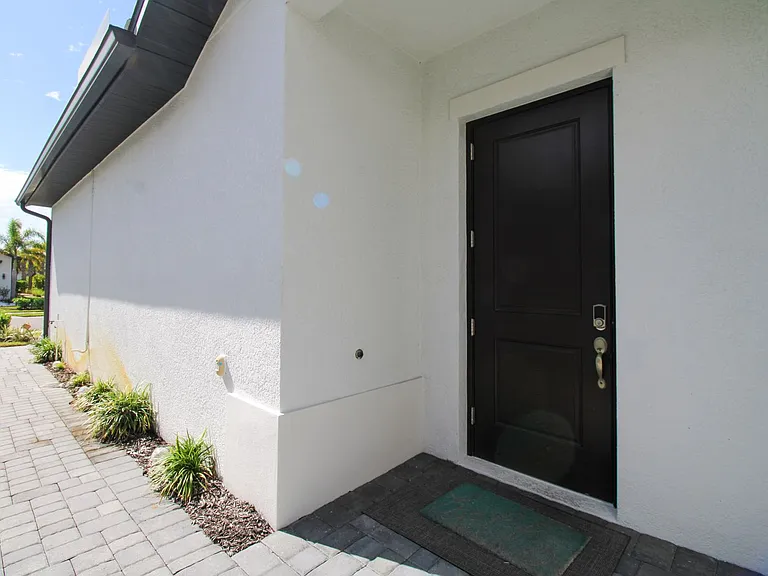 14803 Loggerhead Dr — Photo 4
