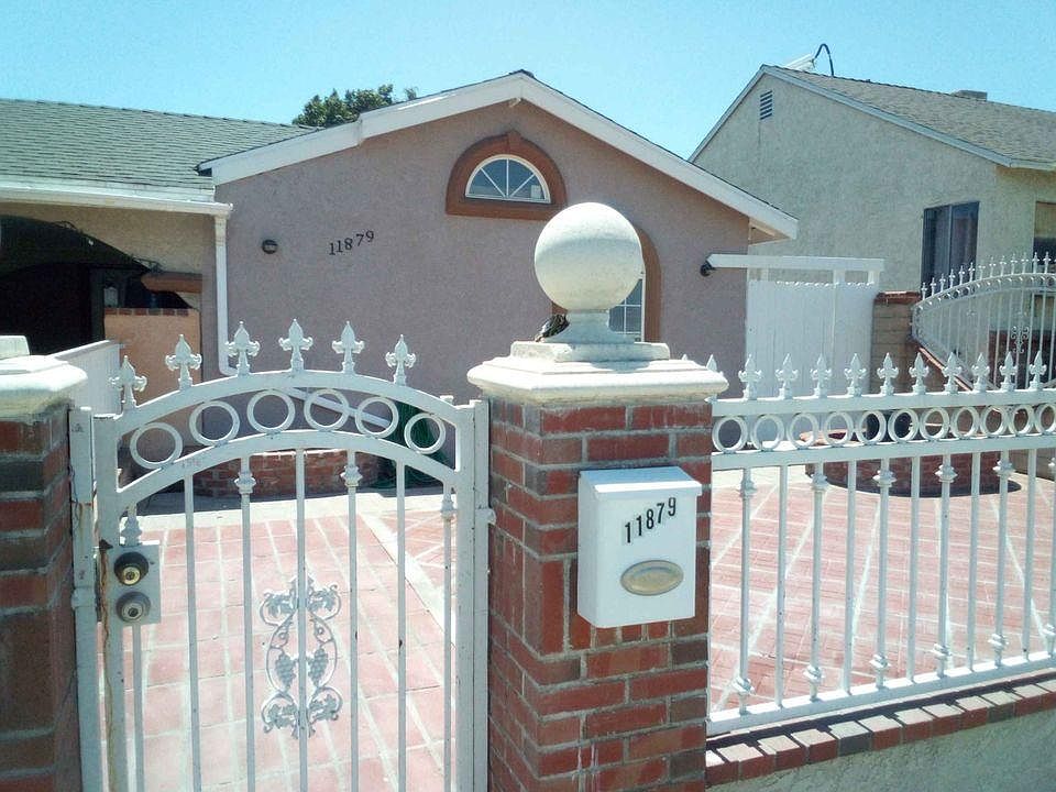 1st image of 11879 Cometa Ave