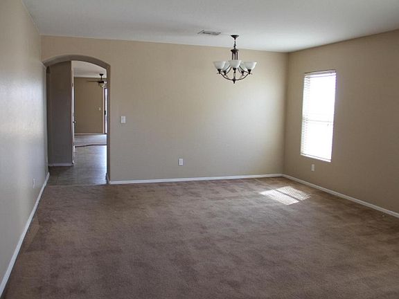 3rd image of 1205 E Harold Dr