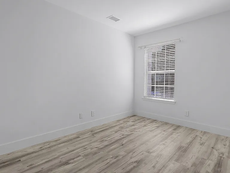 11903 Apache Ave #3 — Photo 31