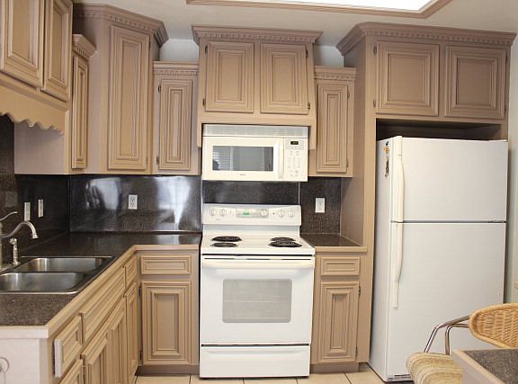 5th image of 4861 Larkspur Dr