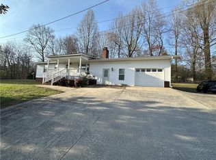 3947 C Rogers Rd, Gainesville, GA 30506