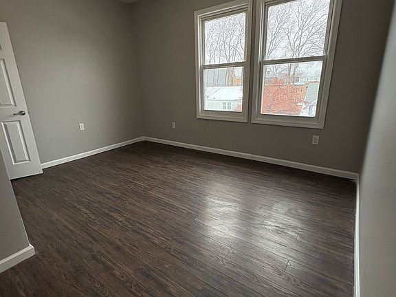 2nd image of 455 Halsted St #3A