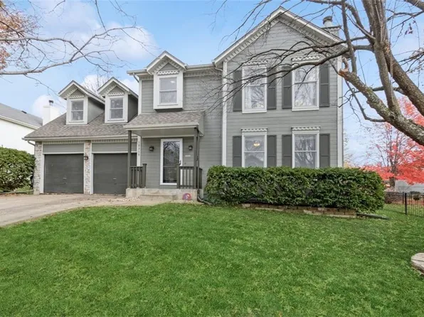 12315 S Albervan St, Olathe, KS 66062