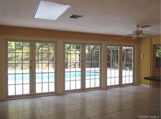 2950 Leeward Ln, Naples, FL 34103