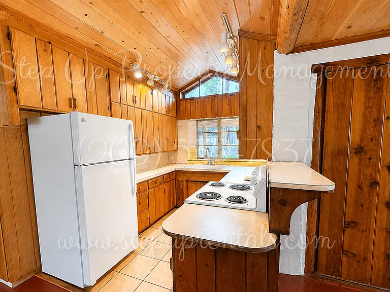 20381 Sherry Ct — Photo 6