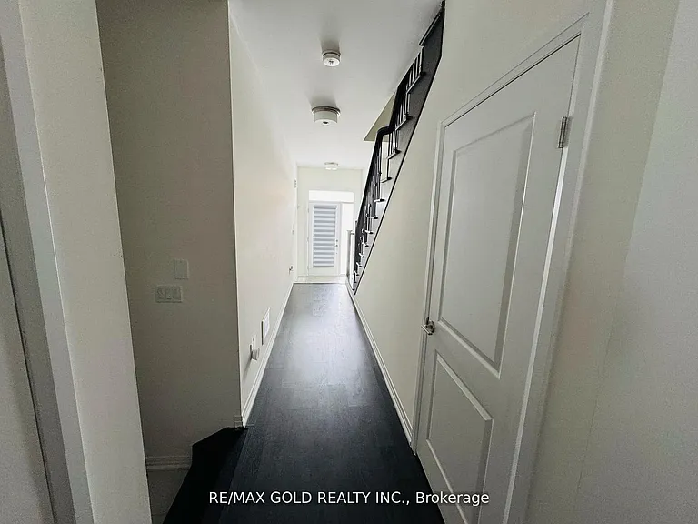 35 George Brier Dr E — Photo 4