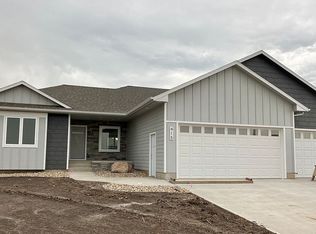 415 Quartzite Ave, Tea, SD 57064