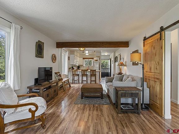 3rd image of 308 Hillcrest Dr APT 404