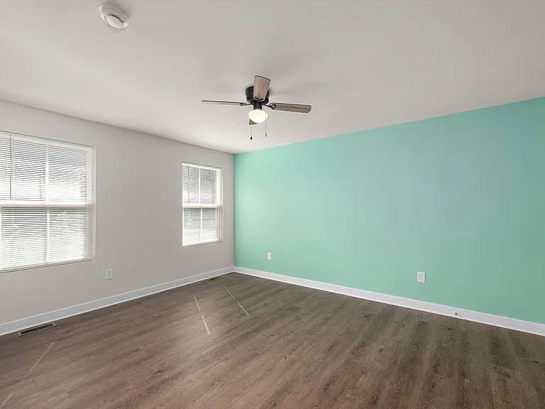 22639 Terri Ln — Photo 11
