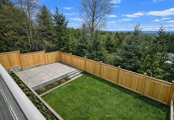 4th image of 5536 189a St #1