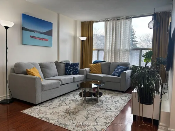 15 Vicora Linkway Way #304, Toronto, ON M3C 1A9