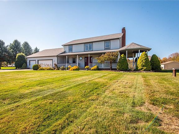 4th image of 2995 Heron Dr