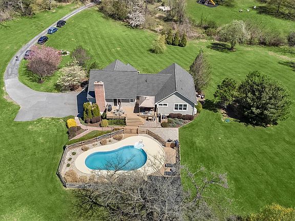4th image of 14289 Old Frederick Rd