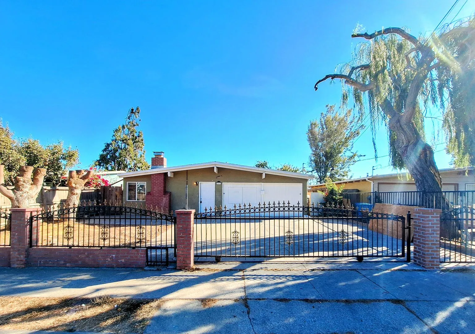 Remodeled Single Story House With Gated Yard & Lots of Storage Space! — Photo 1