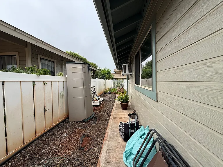 94-1098 Awalua St — Photo 25