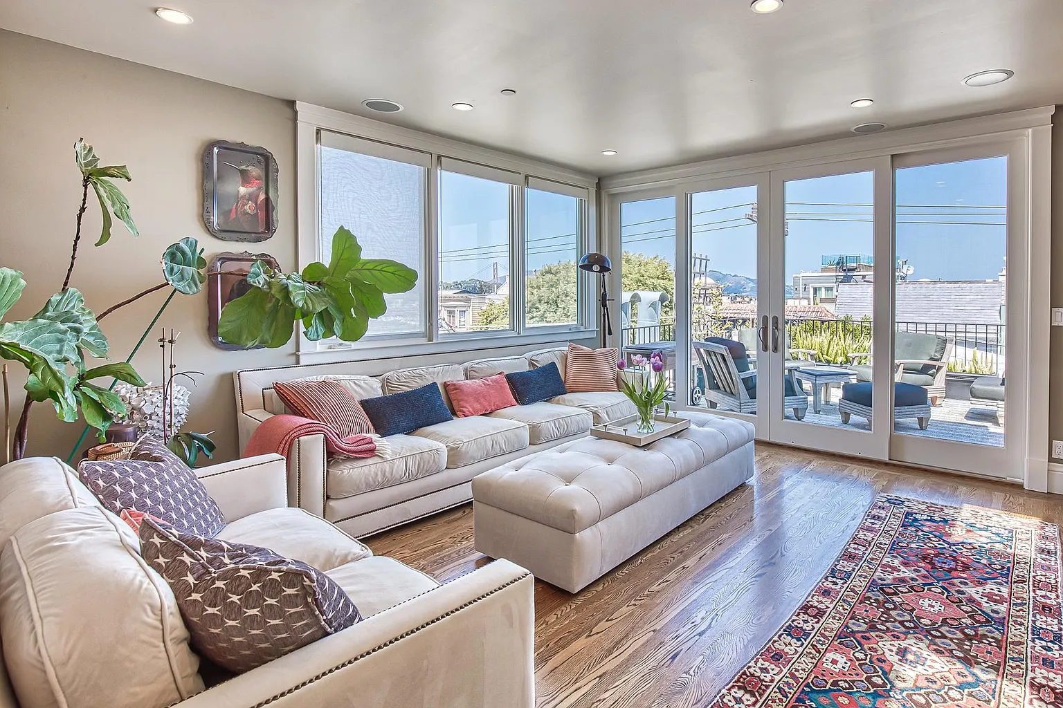 2655 Greenwich St photo 1